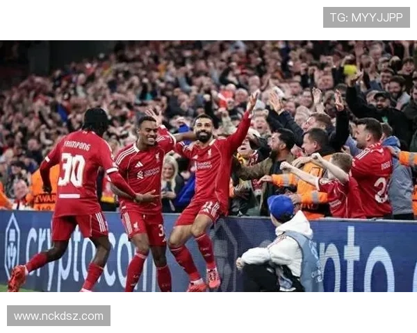 利物浦三大球星崛起之路:从默西塞德到世界之巅的荣耀之旅 利物浦三大球星崛起之路:从默西塞德到世界之巅的荣耀之旅