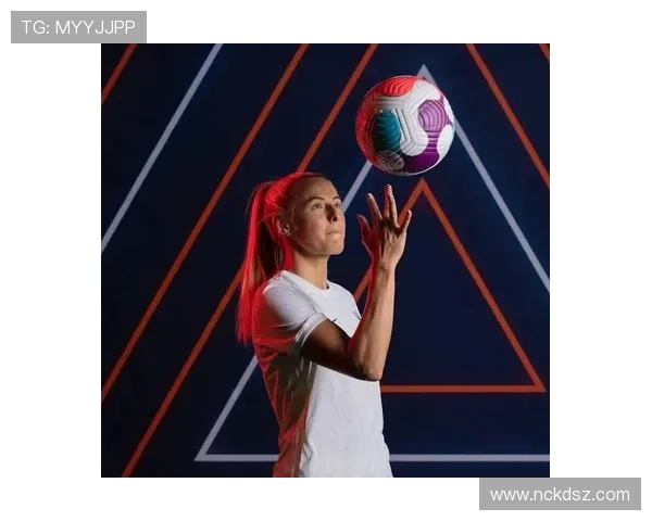 曼城女足明星球员风采解析 从格林伍德到罗斯的成长与贡献 曼城女足明星球员风采解析 从格林伍德到罗斯的成长与贡献