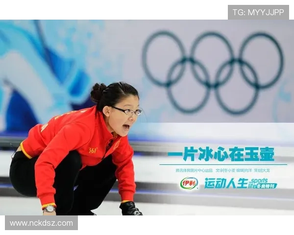 袁咏仪热爱足球与球星结缘分享运动人生背后的故事 袁咏仪热爱足球与球星结缘分享运动人生背后的故事