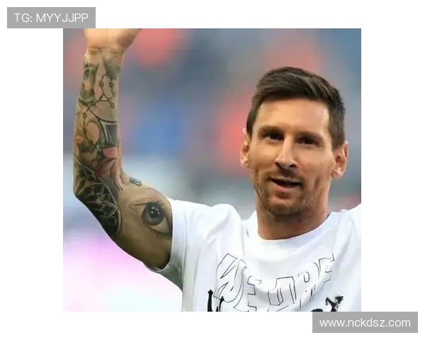 足球巨星子嗣小时候的成长轨迹与父亲的光辉足迹对比分析 足球巨星子嗣小时候的成长轨迹与父亲的光辉足迹对比分析